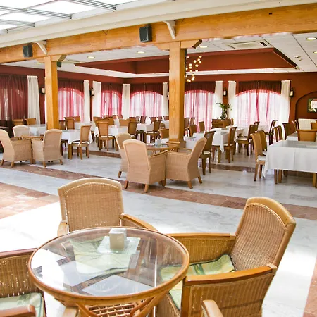 Aparthotel Bahia Pinosol 4*