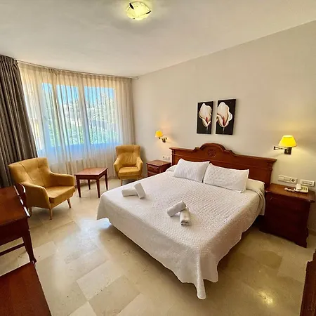 Aparthotel Bahia Pinosol